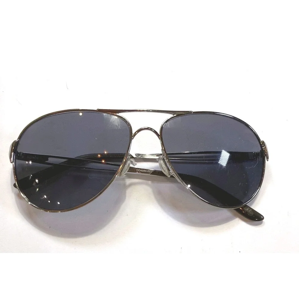 Oakley Elmont Aviator Sunglasses Silver Chrome Frame Grey Lens OO4054